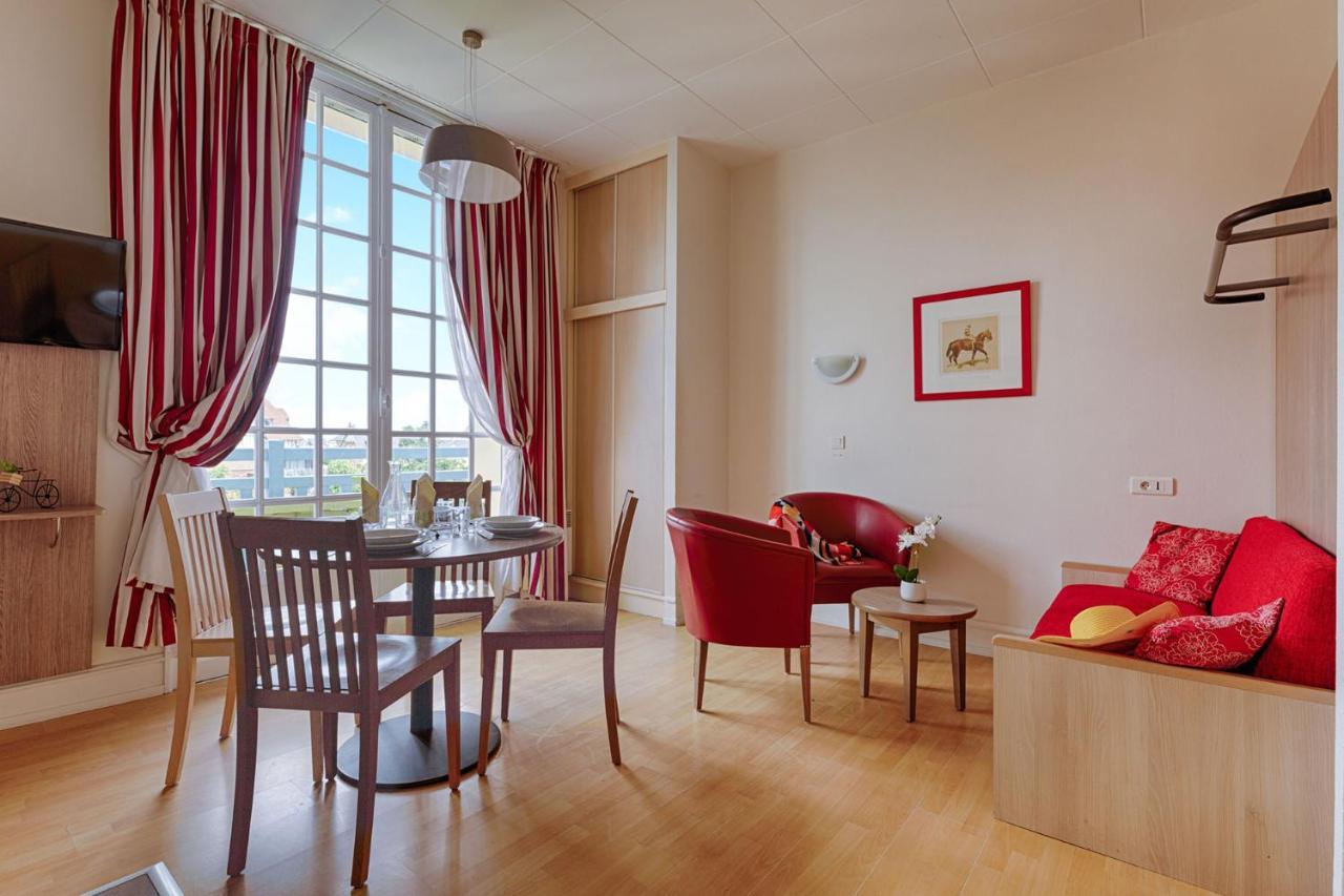 Appartement Goélia Le Castel Normand à Deauville Extérieur photo